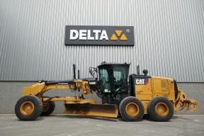 Delta Machinery | Komatsu GD555-5 Ex-army - Ripper - Made in Japan